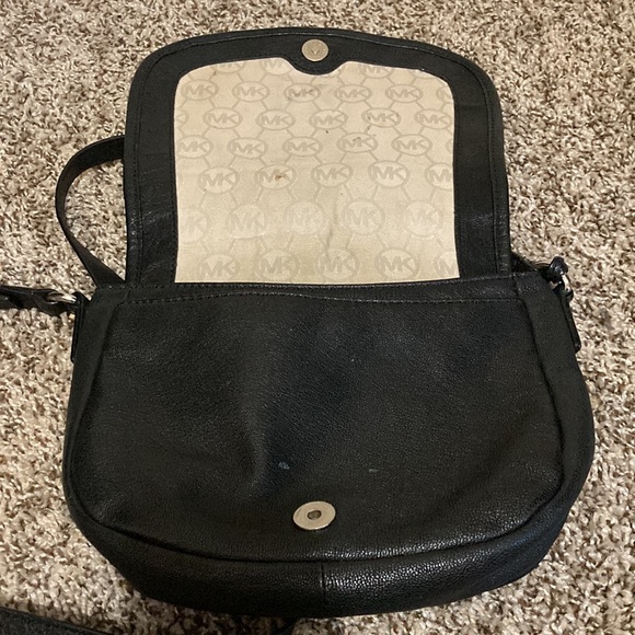 Michael Kors black leather crossbody handbag purse - Picture 6 of 8